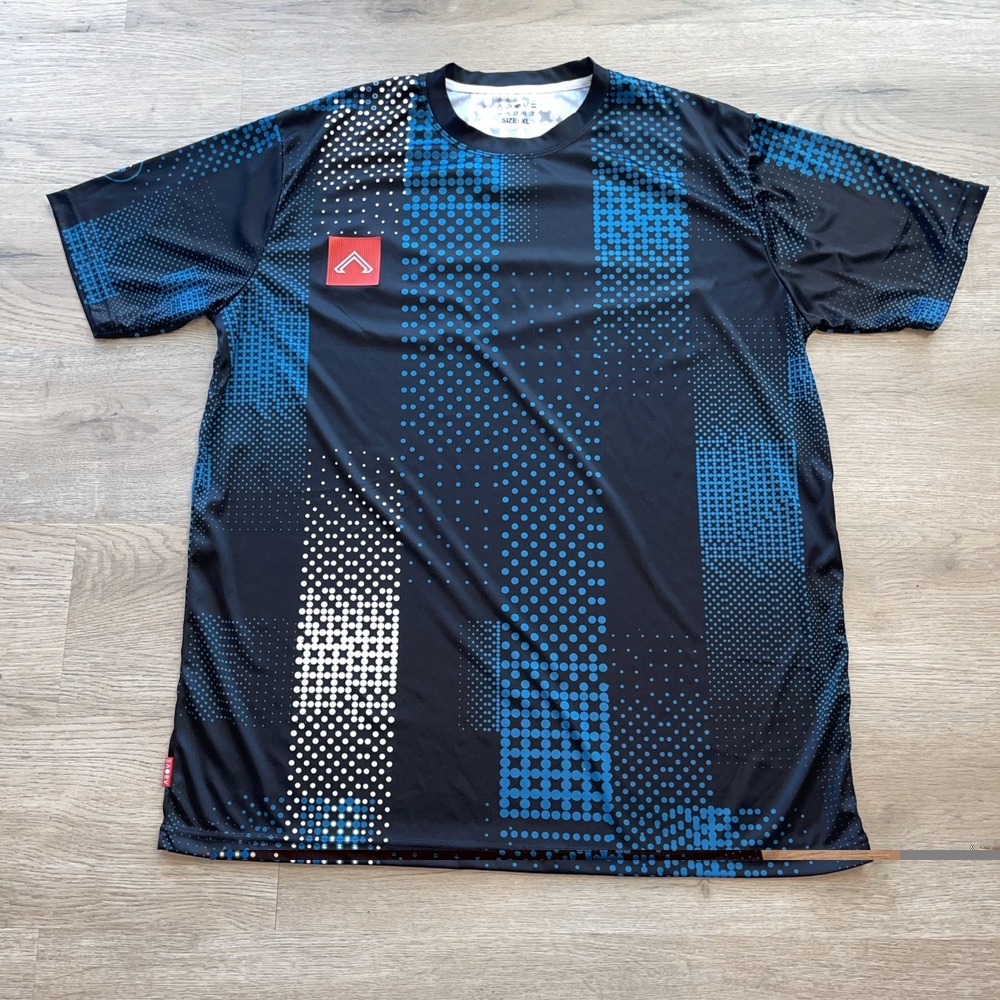 ABOVE Athletic Shirt Mens XL Black Blue Halftone Grid Technical Activewear Tee